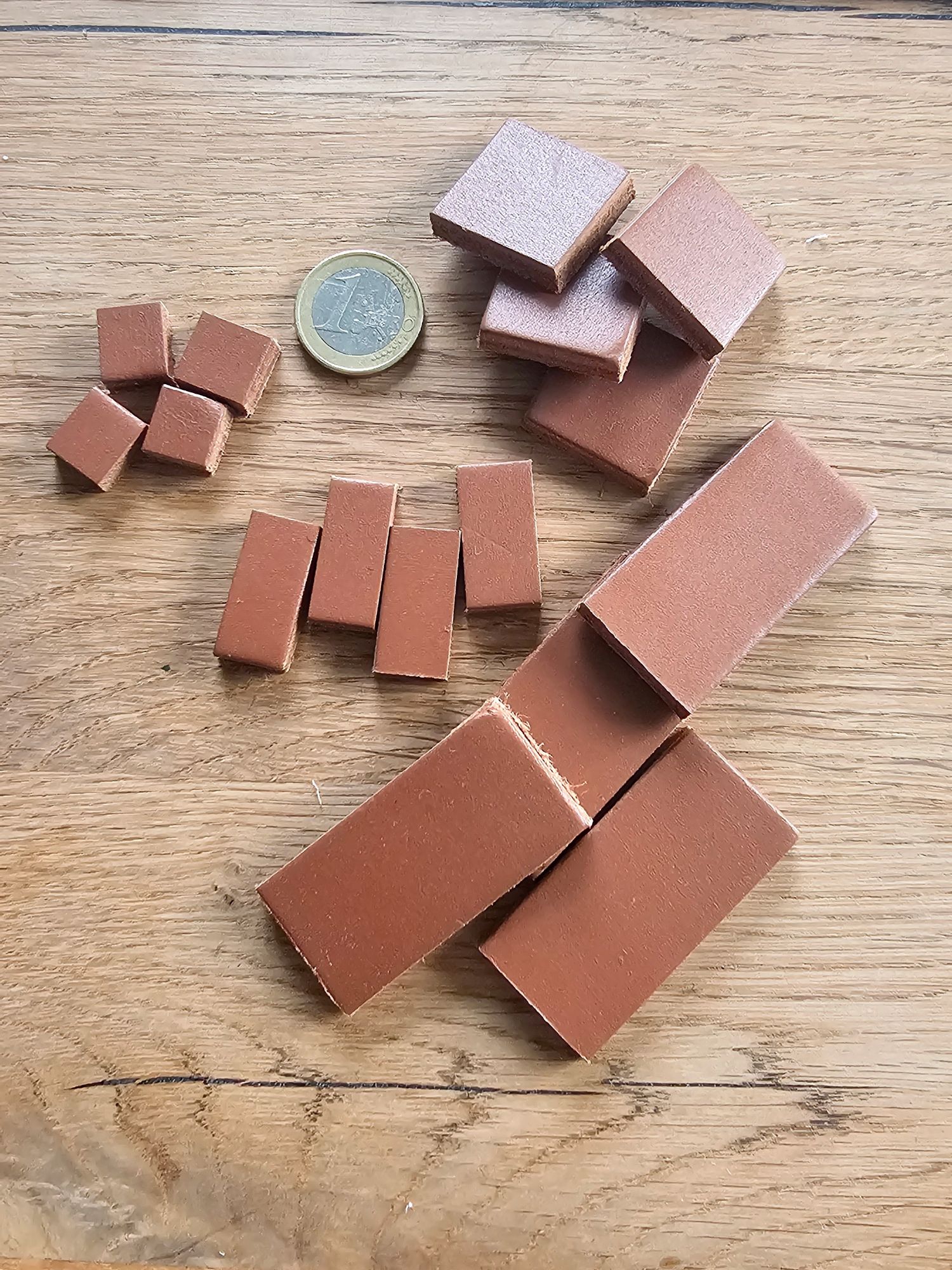 Mini-Gegenstände: Starter-Set Leder – Bild 2